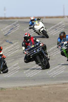 media/Nov-26-2023-TrackDaz (Sun) [[64ad8cfd8f]]/Mock Race/Outside Grapevine/